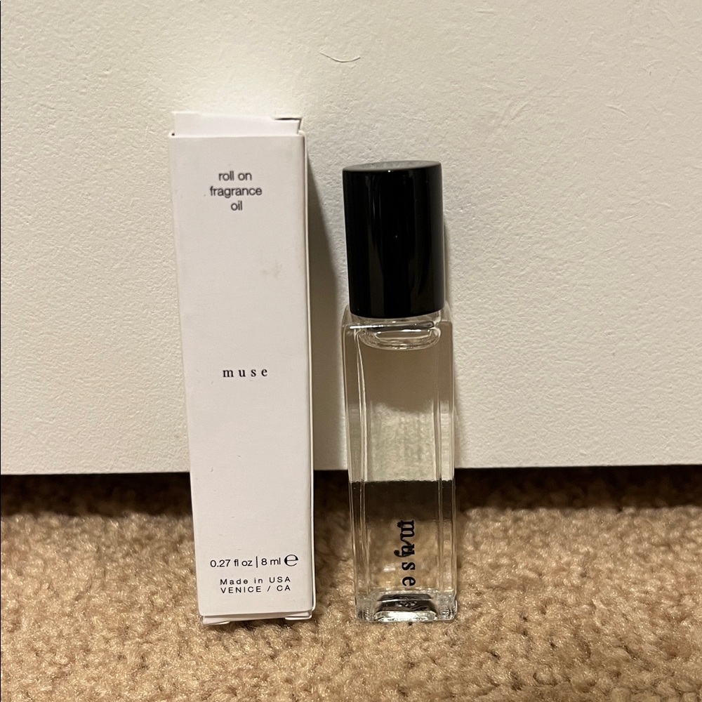 Muse Roll-On Fragrance Oil — Clear Bottle with Black Cap - Picture 2 of 4